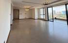 4 Bed Apartment with En Suite at Riverside - 3