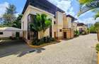5 Bed Apartment with En Suite in Kileleshwa - 14