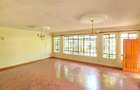4 Bed Townhouse with En Suite at Lavington - 6