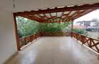 5 Bed Townhouse with En Suite at Lavington Road 66 - 16