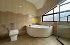 4 Bed Townhouse in Parklands - 18