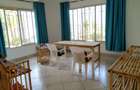5 Bed Villa with En Suite in Bofa - 15