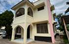 4 Bed Villa with En Suite at Beach Road - 5