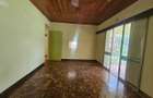 4 Bed House with En Suite in Runda - 2