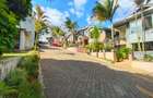 4 Bed Townhouse with En Suite at Westlands - 14