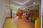 Serviced 2 Bed Apartment with En Suite in Riverside - 12
