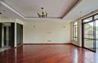 5 Bed House with En Suite in Lavington - 6