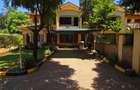 4 Bed Townhouse with En Suite at Lavington Green - 11
