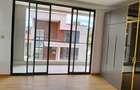 5 Bed Townhouse with En Suite in Lavington - 2