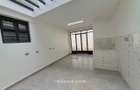 6 Bed House with Garden in Runda - 11