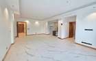Serviced 2 Bed Apartment with En Suite in Spring Valley - 10