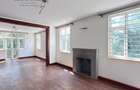 5 Bed House with En Suite at Rosslyn - 13