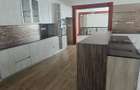 5 Bed Townhouse with En Suite at Lonetree - 14