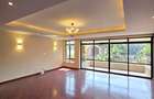 5 Bed Townhouse with En Suite at Lavington Green - 11