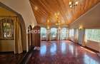 4 Bed House with En Suite in Runda - 2