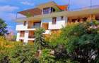 3 Bed Apartment with En Suite in Riverside - 4