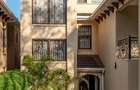 5 Bed House with En Suite in Lavington - 3