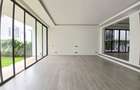 5 Bed Townhouse with En Suite at Lavington Green - 4