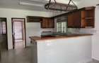 5 Bed Townhouse with En Suite in Rosslyn - 3