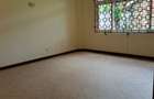 4 Bed Townhouse with En Suite at Lavington - 7