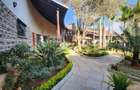 5 Bed Villa with En Suite at Hardy - 3