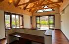 4 Bed Villa with Swimming Pool in Runda - 7