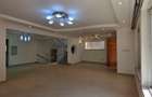 4 Bed House with En Suite in Riverside - 6