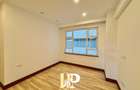 3 Bed Apartment with En Suite in Parklands - 8