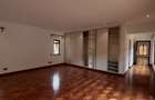 5 Bed Townhouse with En Suite in Lavington - 12