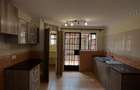 5 Bed Townhouse with En Suite at Convent Drive - 2