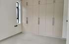 2 Bed Apartment with En Suite in Brookside - 7
