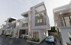 6 Bed Townhouse with En Suite in Lavington - 1