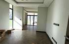 5 Bed House with En Suite in Nyari - 10