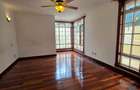 4 Bed Villa with En Suite in Kyuna - 10