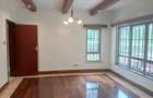 5 Bed Villa with En Suite in Runda - 7