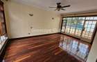 4 Bed Townhouse with En Suite in Kyuna - 15