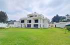 6 Bed Villa with En Suite at Kyuna Road - 7
