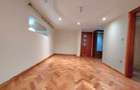 5 Bed Townhouse with En Suite in Lavington - 17