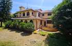5 Bed House with En Suite in Runda - 5