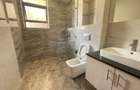 3 Bed Apartment with En Suite in Riverside - 14