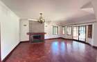 5 Bed Townhouse with En Suite in Runda - 8