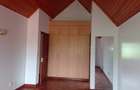 5 Bed Townhouse with En Suite in Lavington - 2