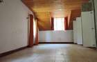 5 Bed House with En Suite in Rosslyn - 11