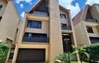 4 Bed Townhouse with En Suite in Lavington - 4