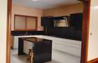 3 Bed Apartment with En Suite at Parklands - 5