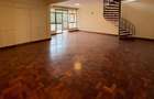 Serviced 4 Bed Apartment with En Suite in Riverside - 12