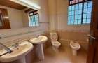 5 Bed House with En Suite in Nyari - 17