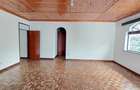 6 Bed House with En Suite in Nyari - 10