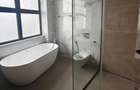 3 Bed Apartment with En Suite in Riverside - 11