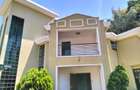 5 Bed Townhouse with En Suite at Lavington - 1